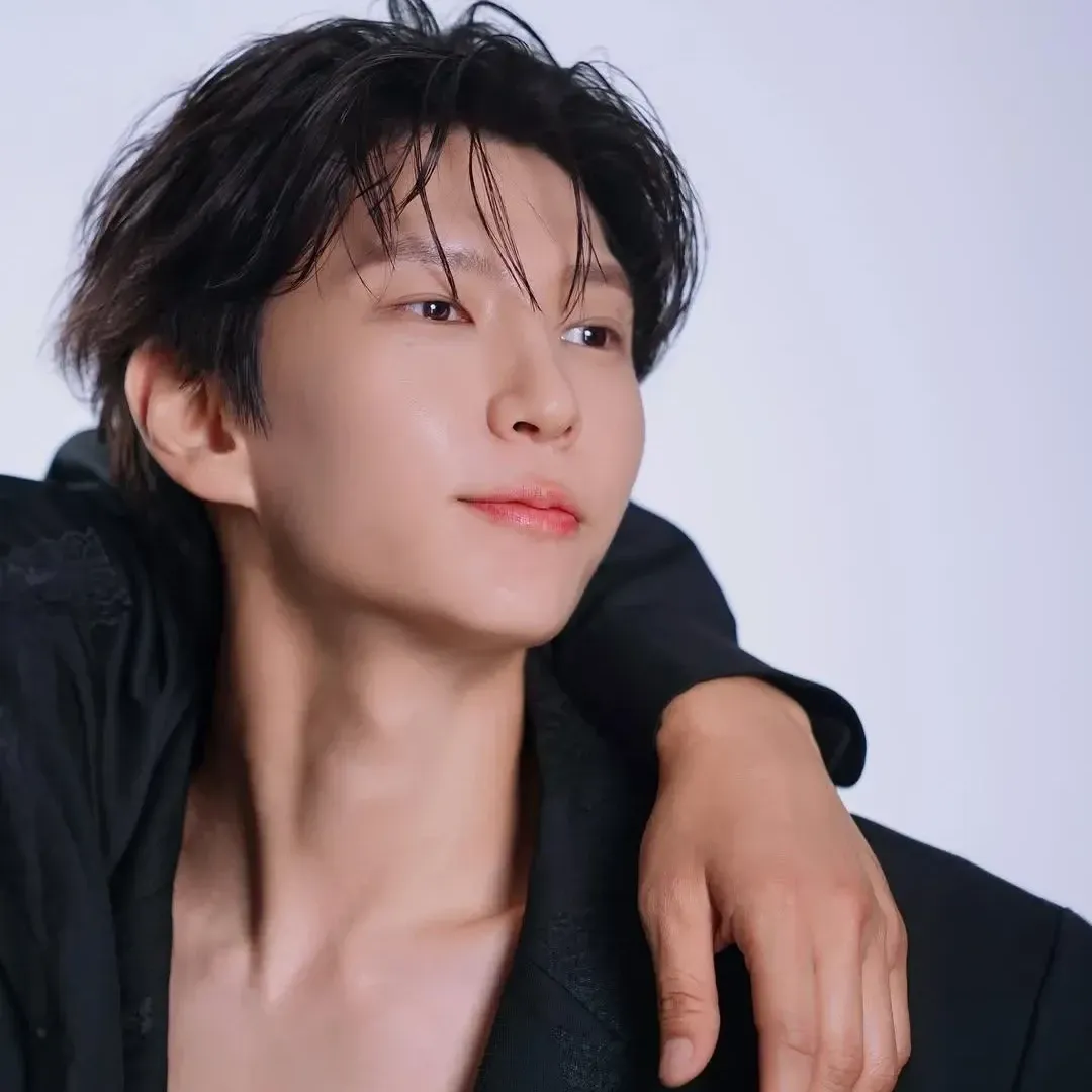 Behind-the-scenes cut of LEO (VIXX)