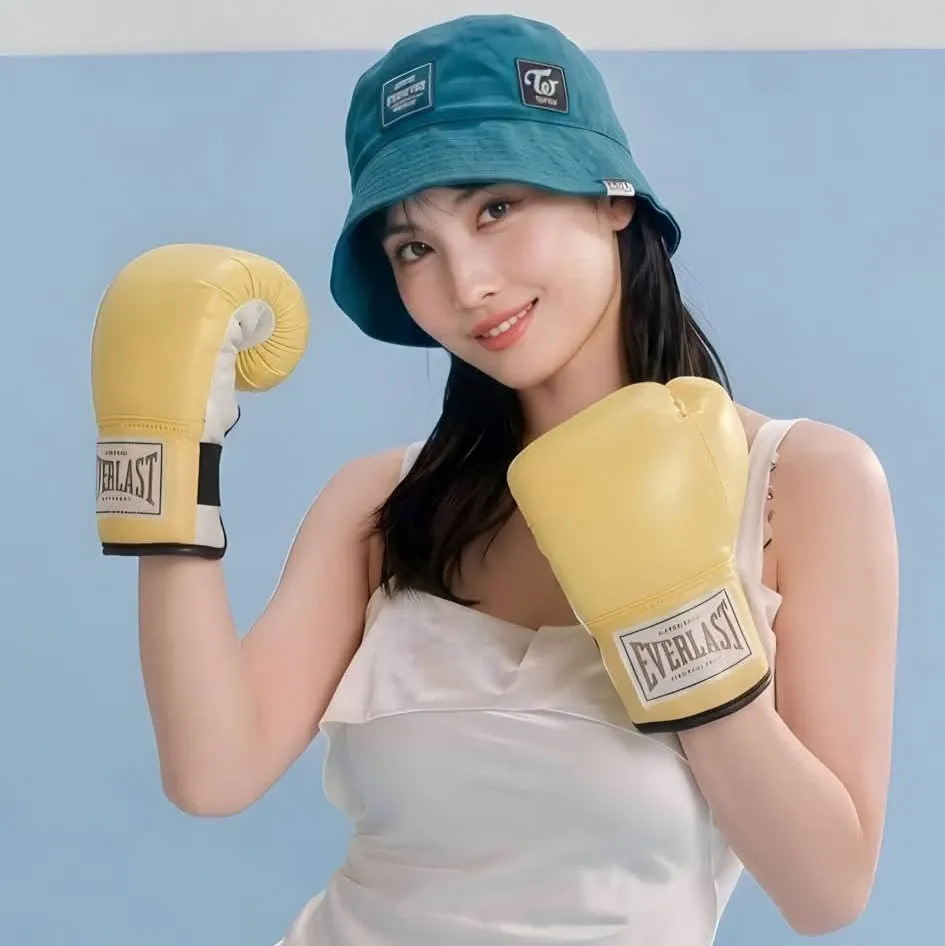TWICE의 비하인드 컷
