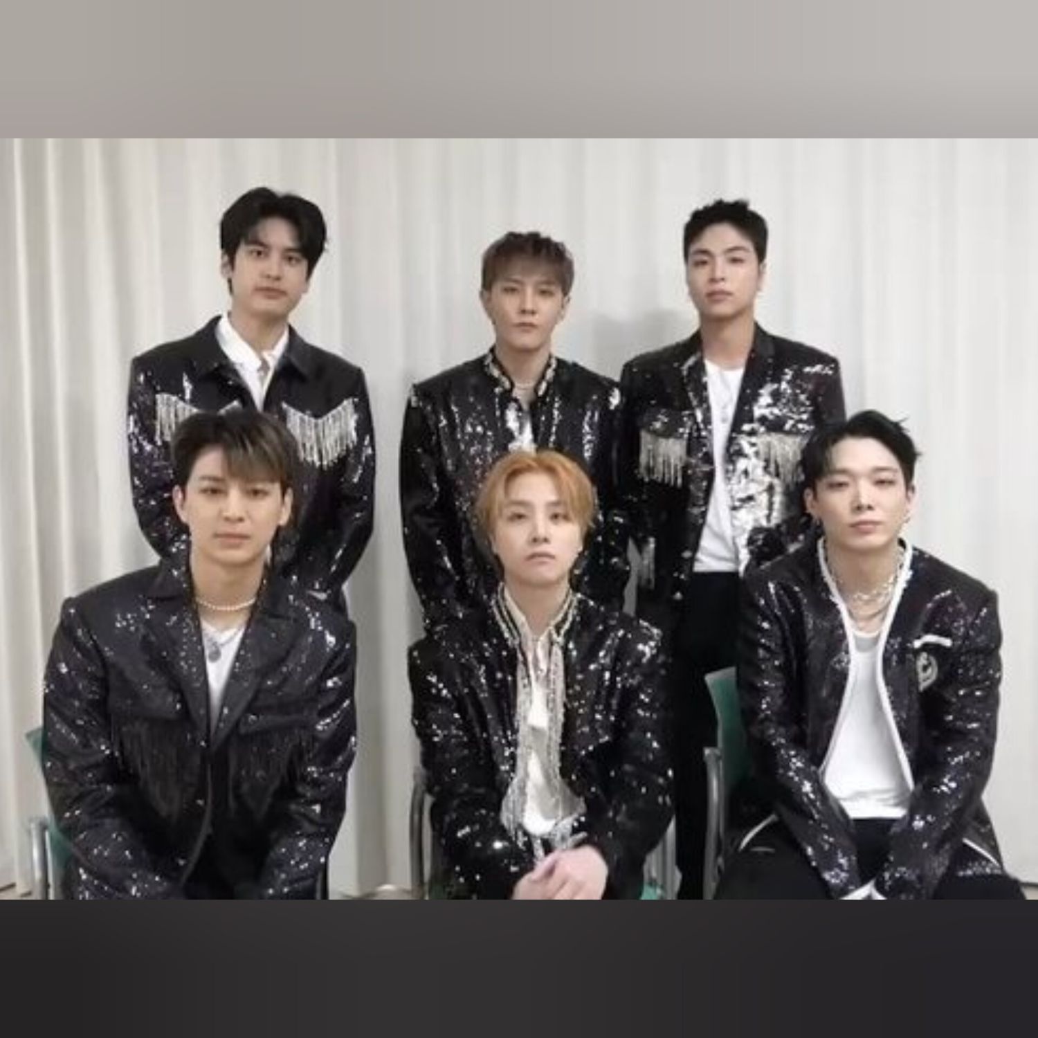 A moment captured by iKON's fan