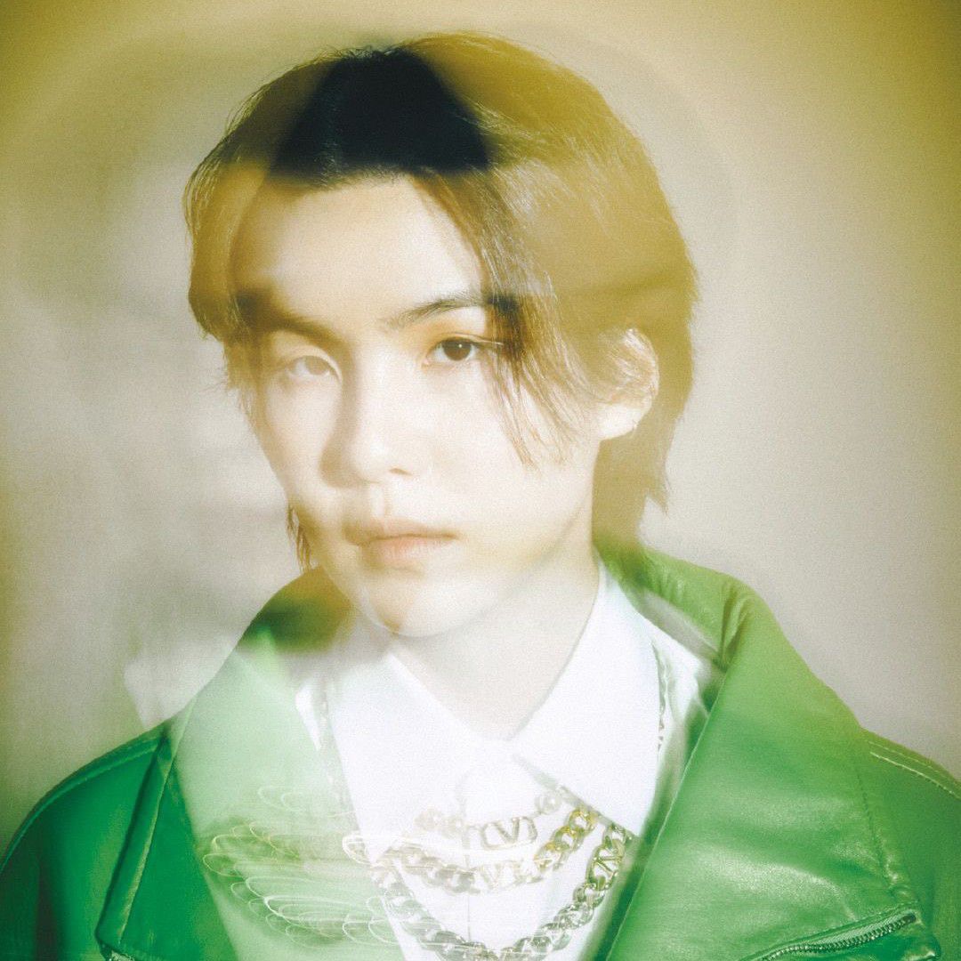 SUGA (BTS)の舞台裏ショット