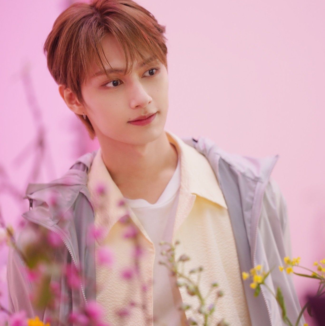 Recent activity shot of Jun (SEVENTEEN)