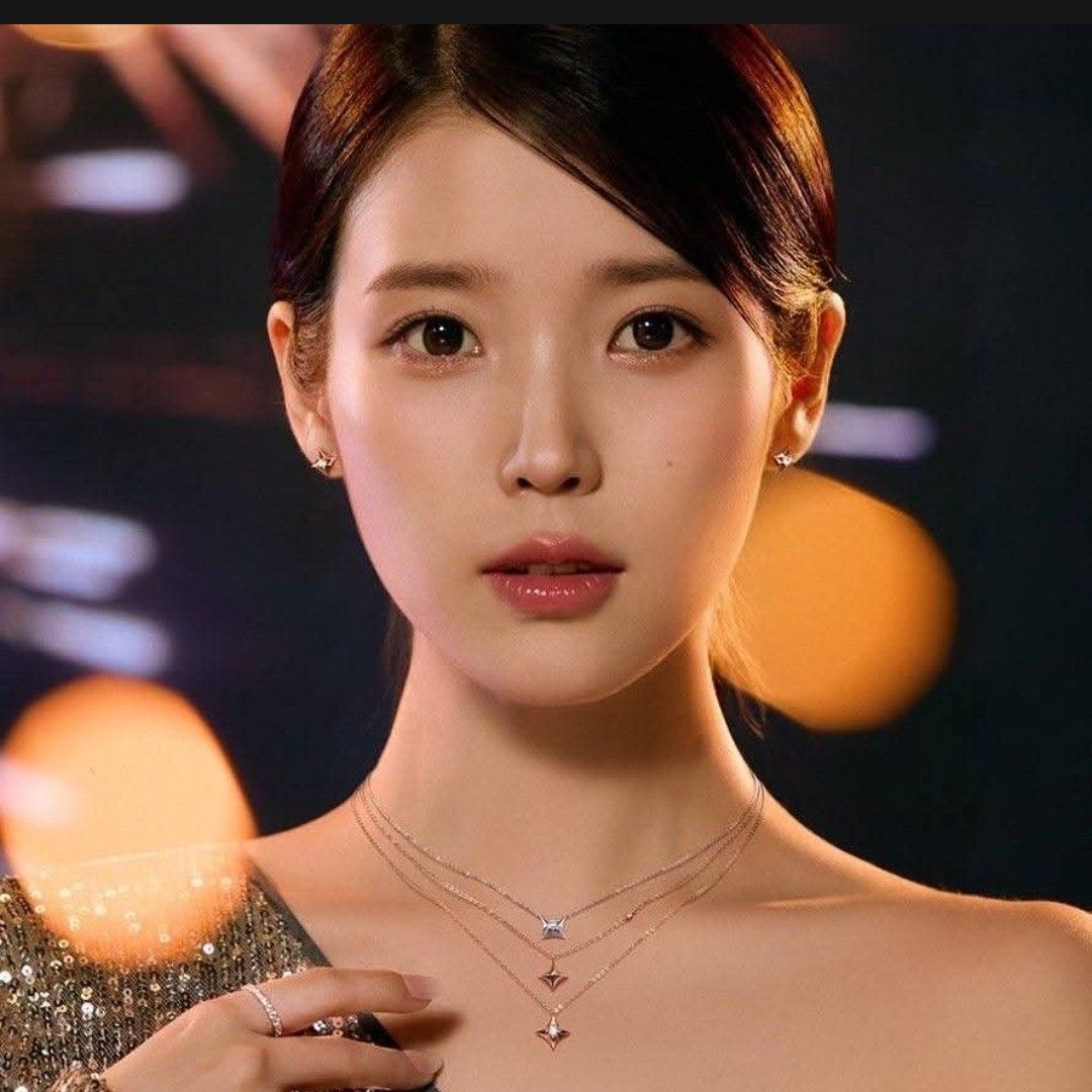 아이유의 비하인드 컷