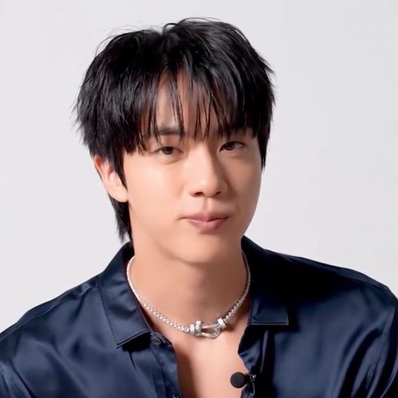 진 (방탄소년단)의 비하인드 컷