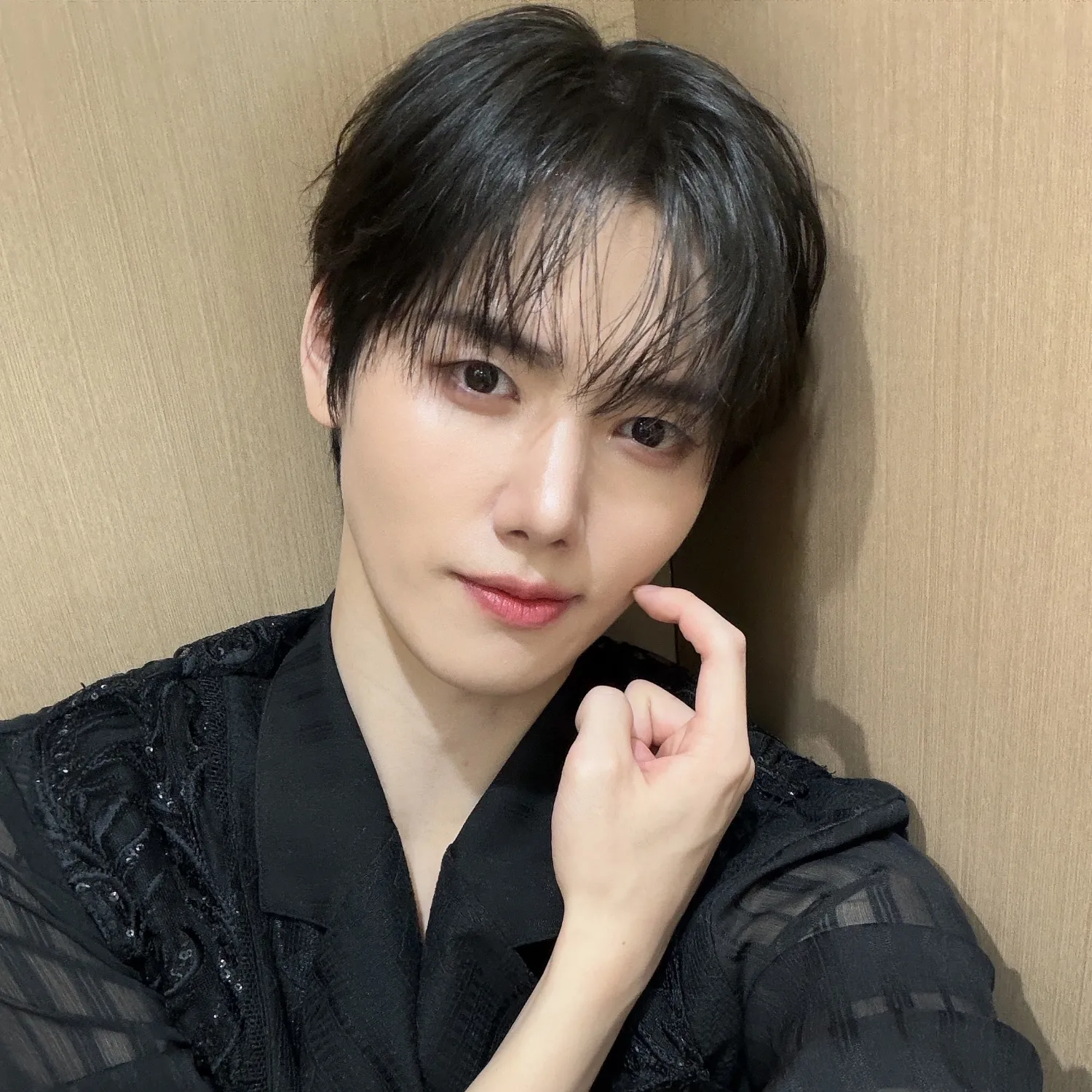 Latest photo of Minhee (CRAVITY)