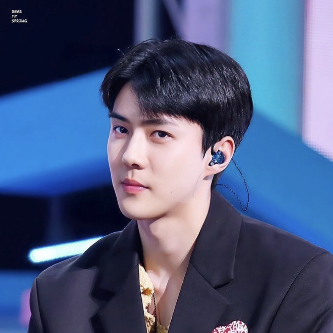 A moment captured by Sehun (EXO)'s fan