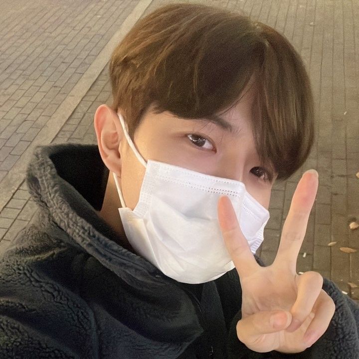 金在奐粉絲拍下的瞬間