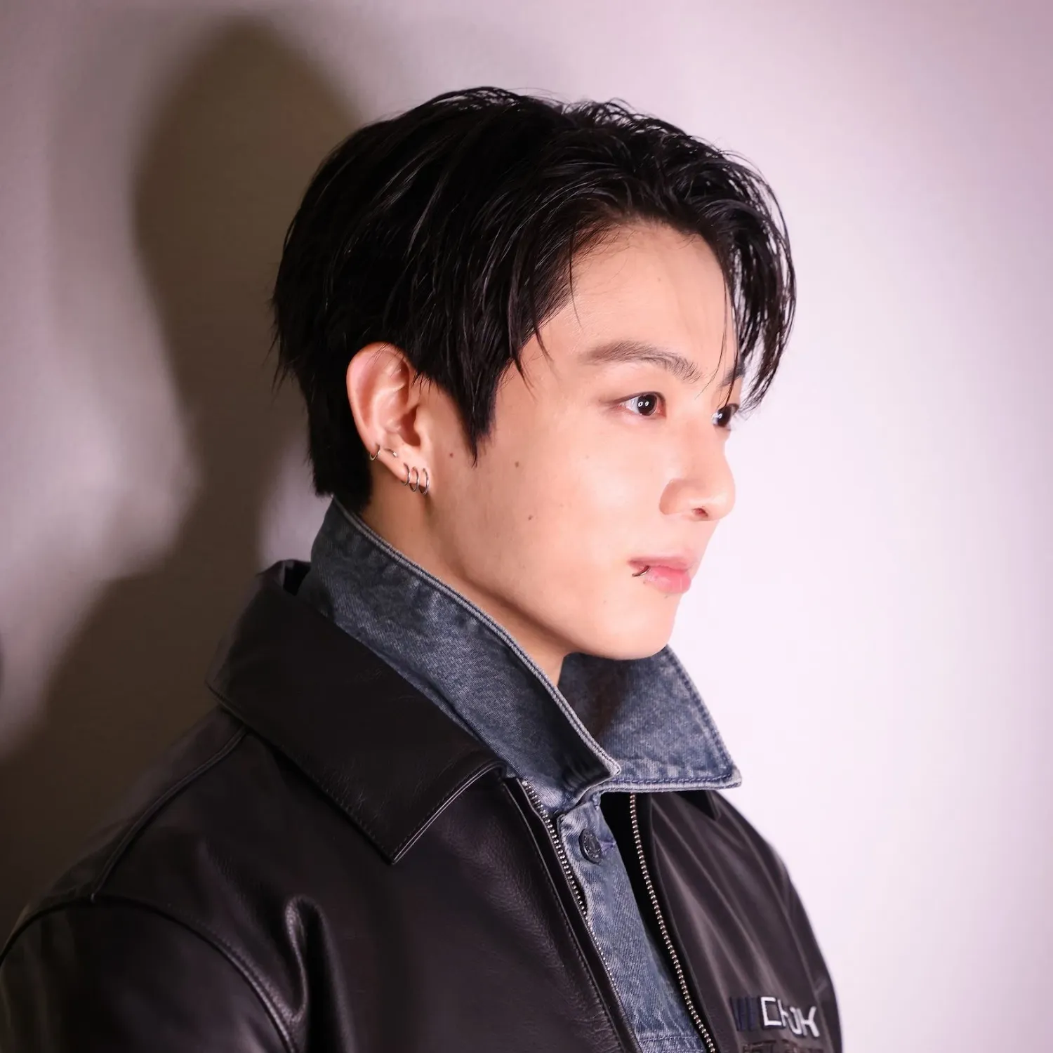 정국 (방탄소년단)의 최신 사진