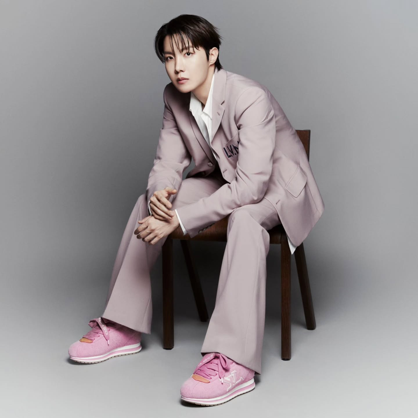 Behind-the-scenes cut of j-hope (BTS)