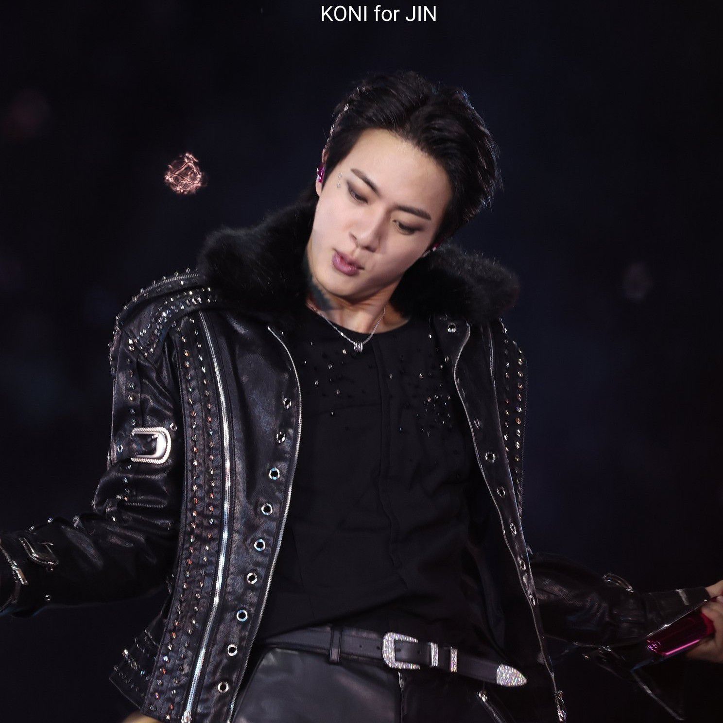 Feed komunitas K-pop terpanas hari ini