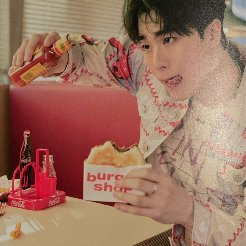 Behind-the-scenes cut of Moonbin (ASTRO)