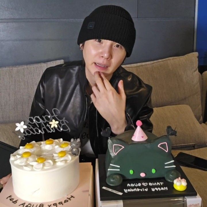 Latest photo of SUGA (BTS)