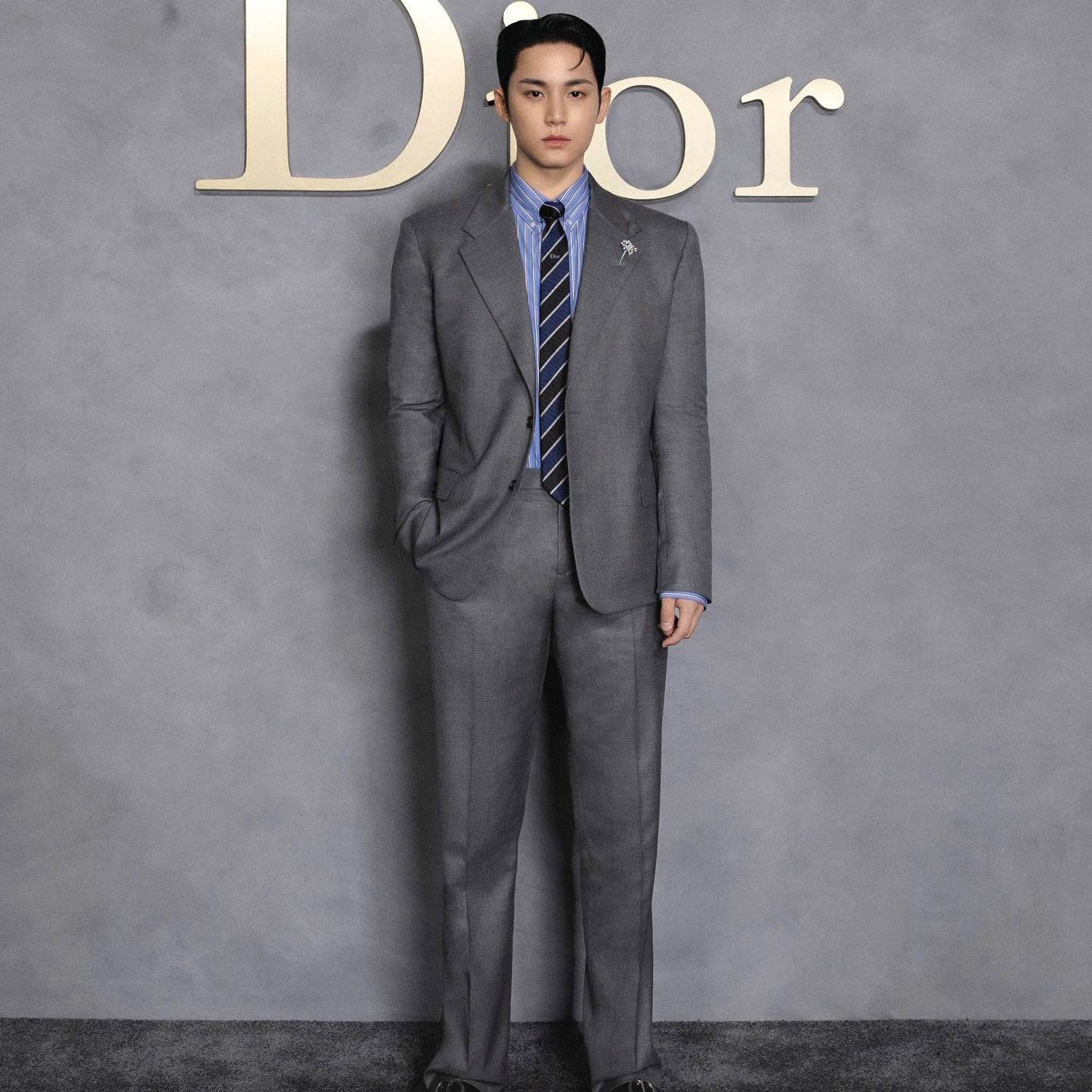 A moment captured by Mingyu (SEVENTEEN)'s fan