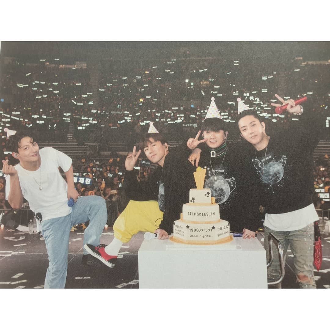 젝스키스의 비하인드 컷