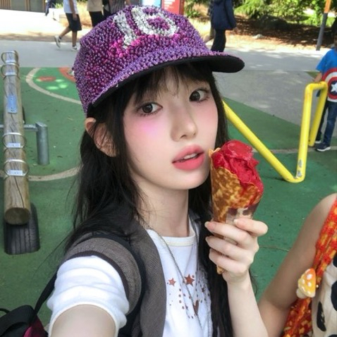 A moment captured by SUI (KiiiKiii)'s fan