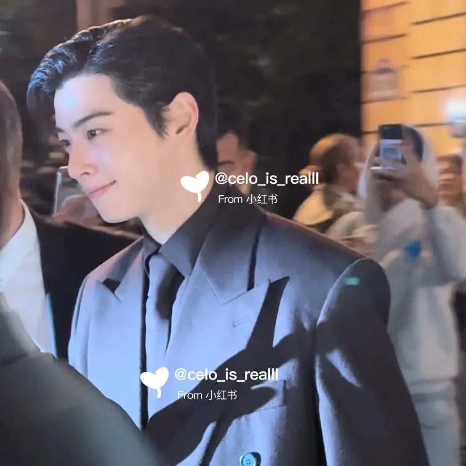 A moment captured by Eunwoo (ASTRO)'s fan