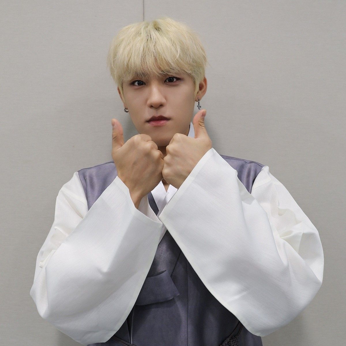 Recent activity shot of Park Woojin (AB6IX)