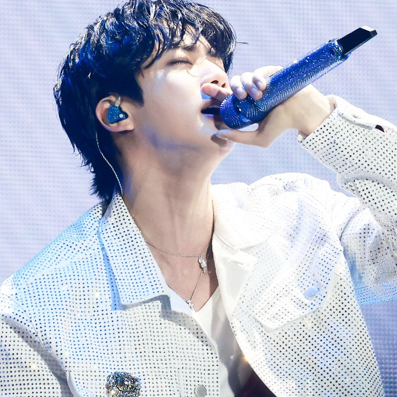 진 (방탄소년단)의 비하인드 컷