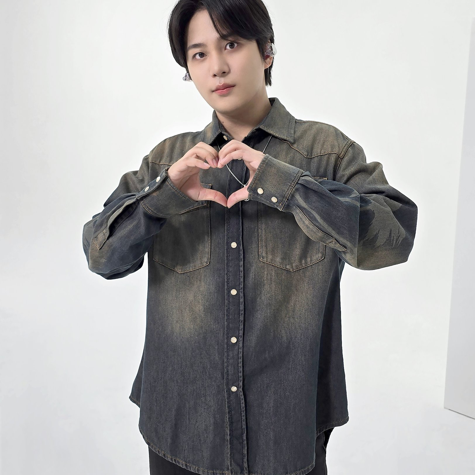 에이티즈의 비하인드 컷