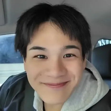 豆原一成 (JO1)的最新照片