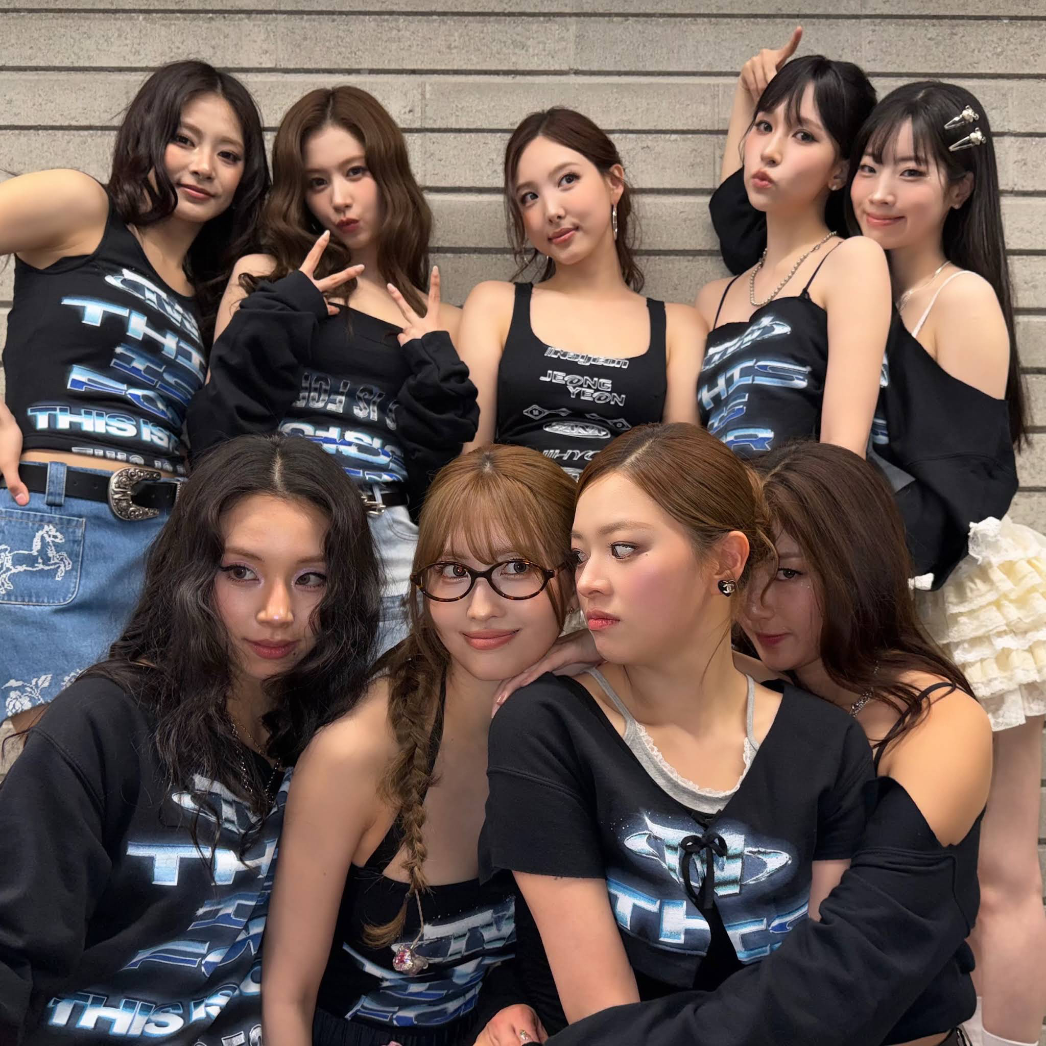 Behind-the-scenes cut of Momo (TWICE)