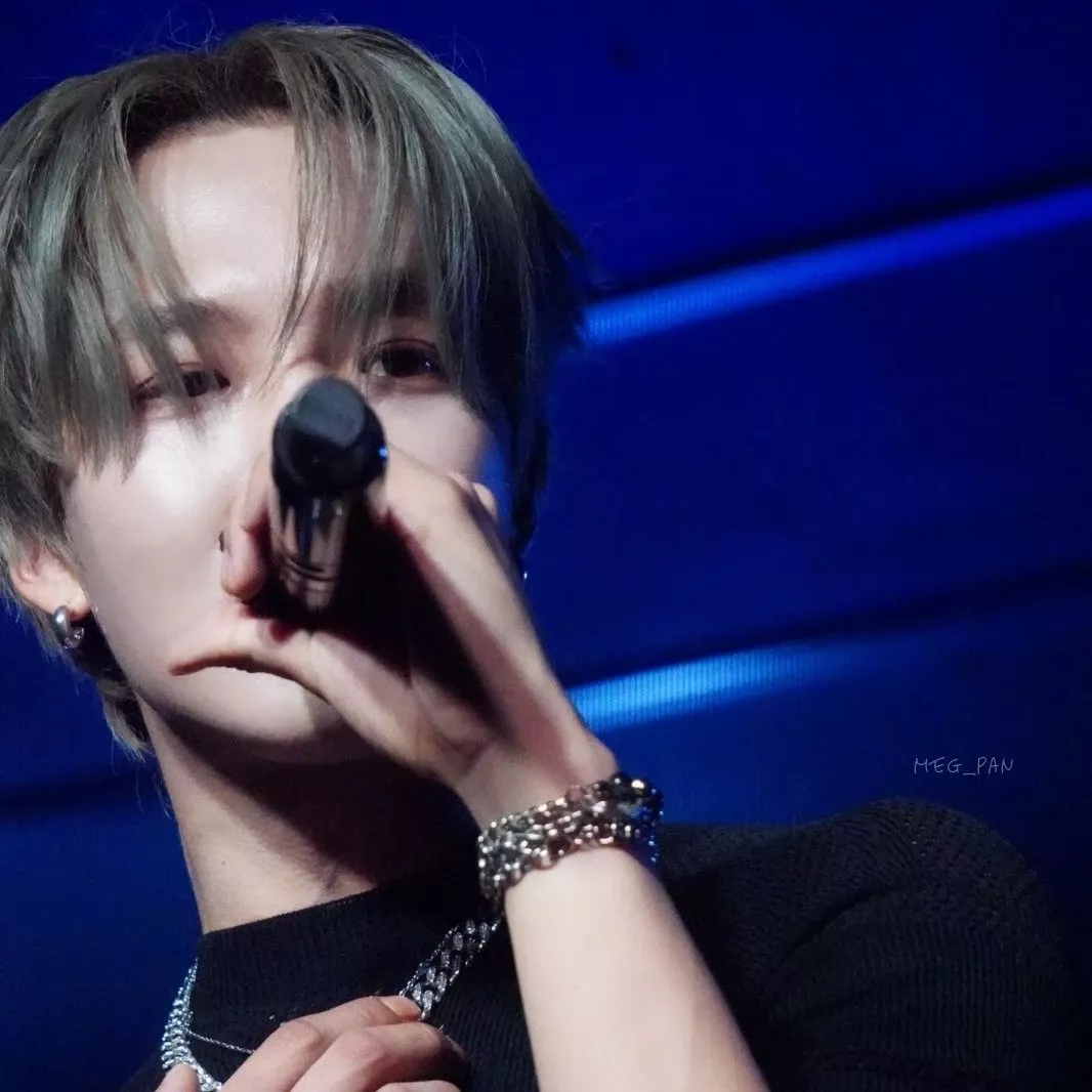 A moment captured by Lim Youngmin's fan