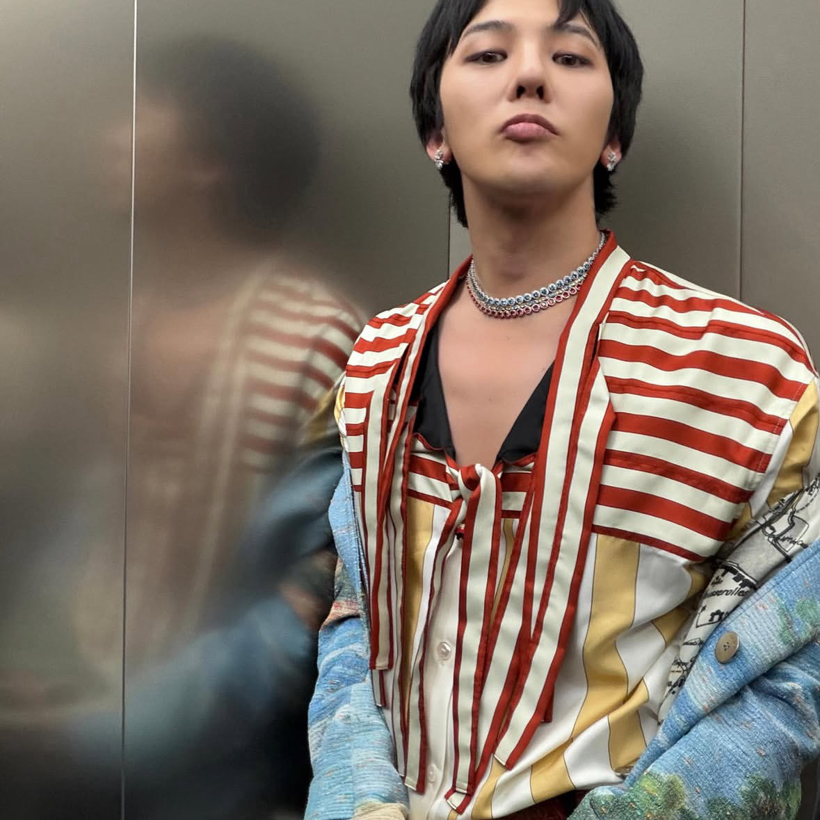Recent activity shot of G-DRAGON (BIGBANG)