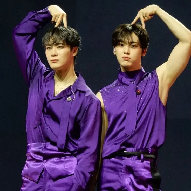 A moment captured by Jinjin (ASTRO)'s fan