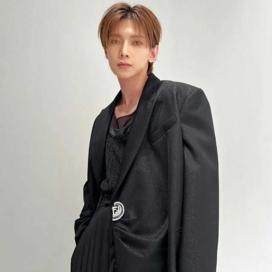Recent activity shot of Yeosang (ATEEZ)