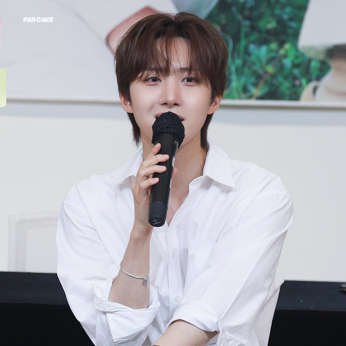 Latest photo of Hui (PENTAGON)