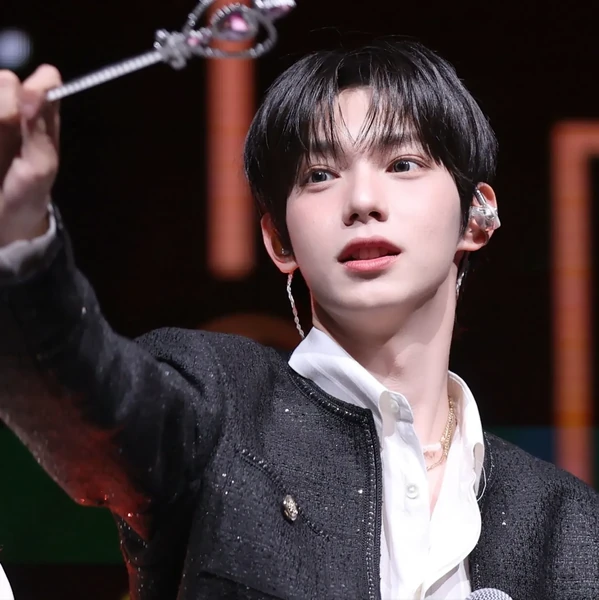 Signature photo of Chuei Liyu capturing their charm