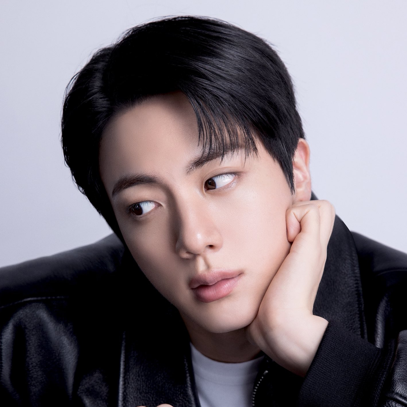 Foto terbaru Jin (BTS)