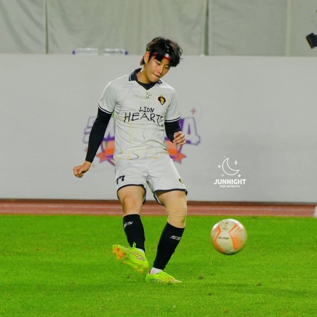 Recent activity shot of MJ (ASTRO)