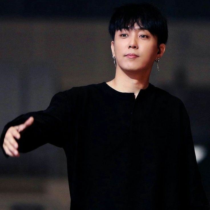 A moment captured by Eun Jiwon (SECHSKIES)'s fan