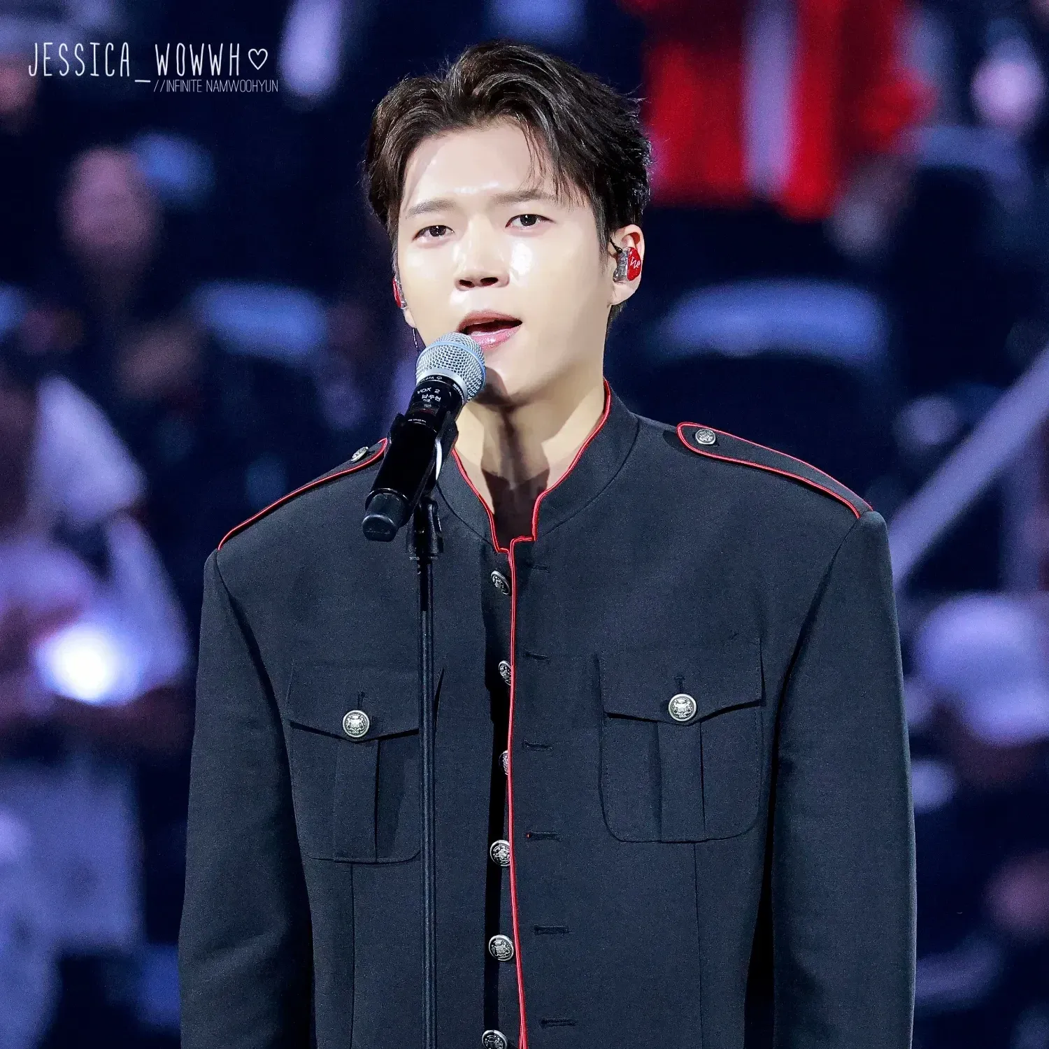 Behind-the-scenes cut of Woohyun (INFINITE)