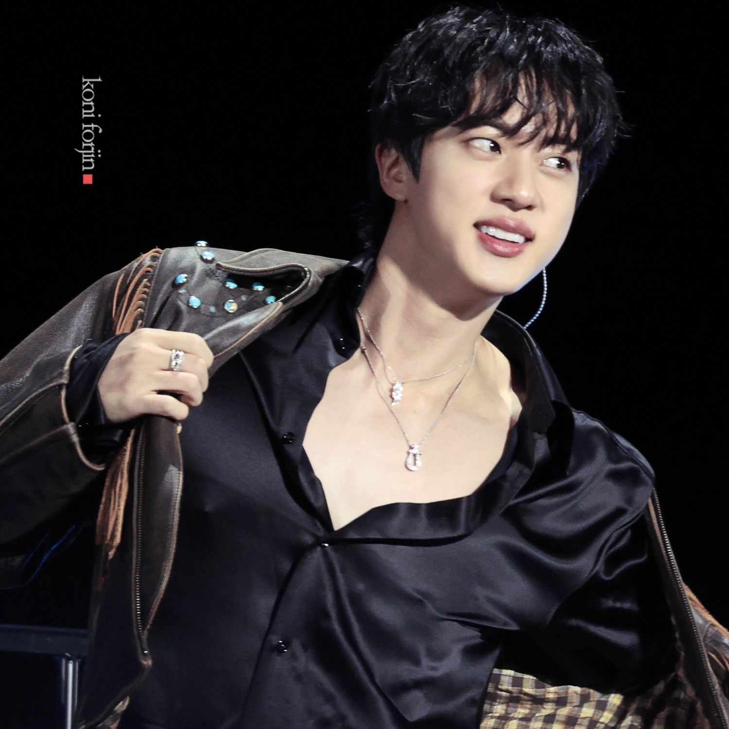 진 (방탄소년단) 최근 활동샷