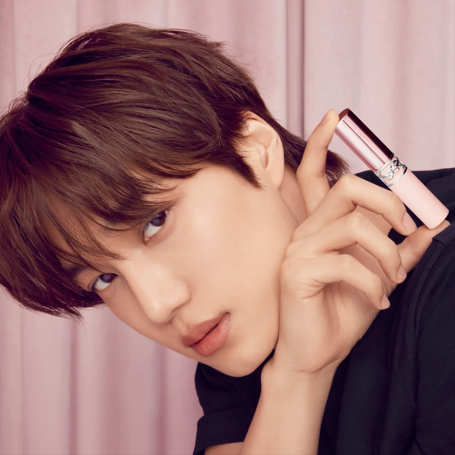 Potret di balik layar Kai (EXO)
