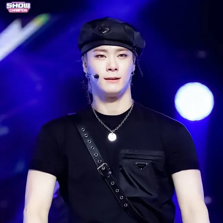 아스트로 최근 활동샷