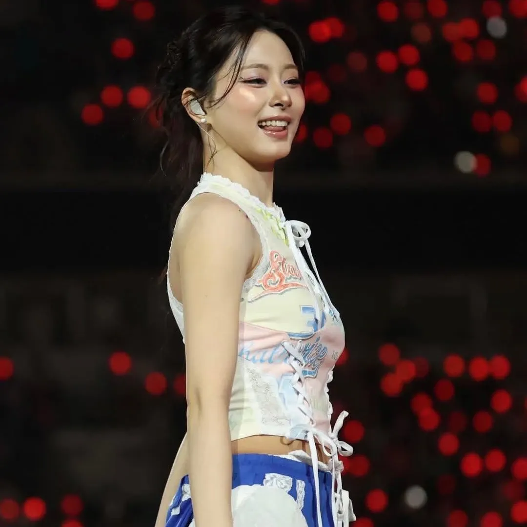 쯔위 (TWICE)의 최신 사진