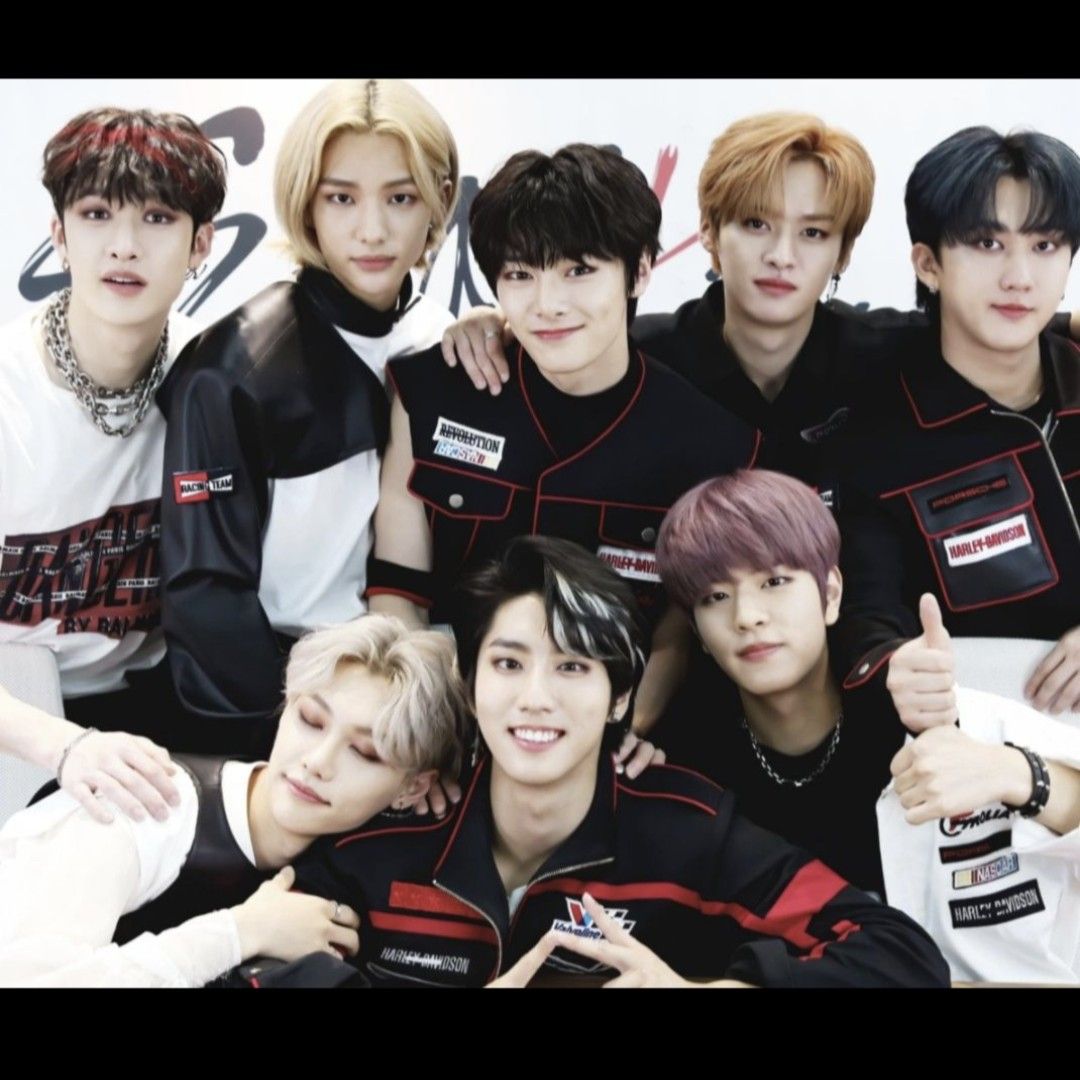 Foto aktivitas terbaru Stray Kids