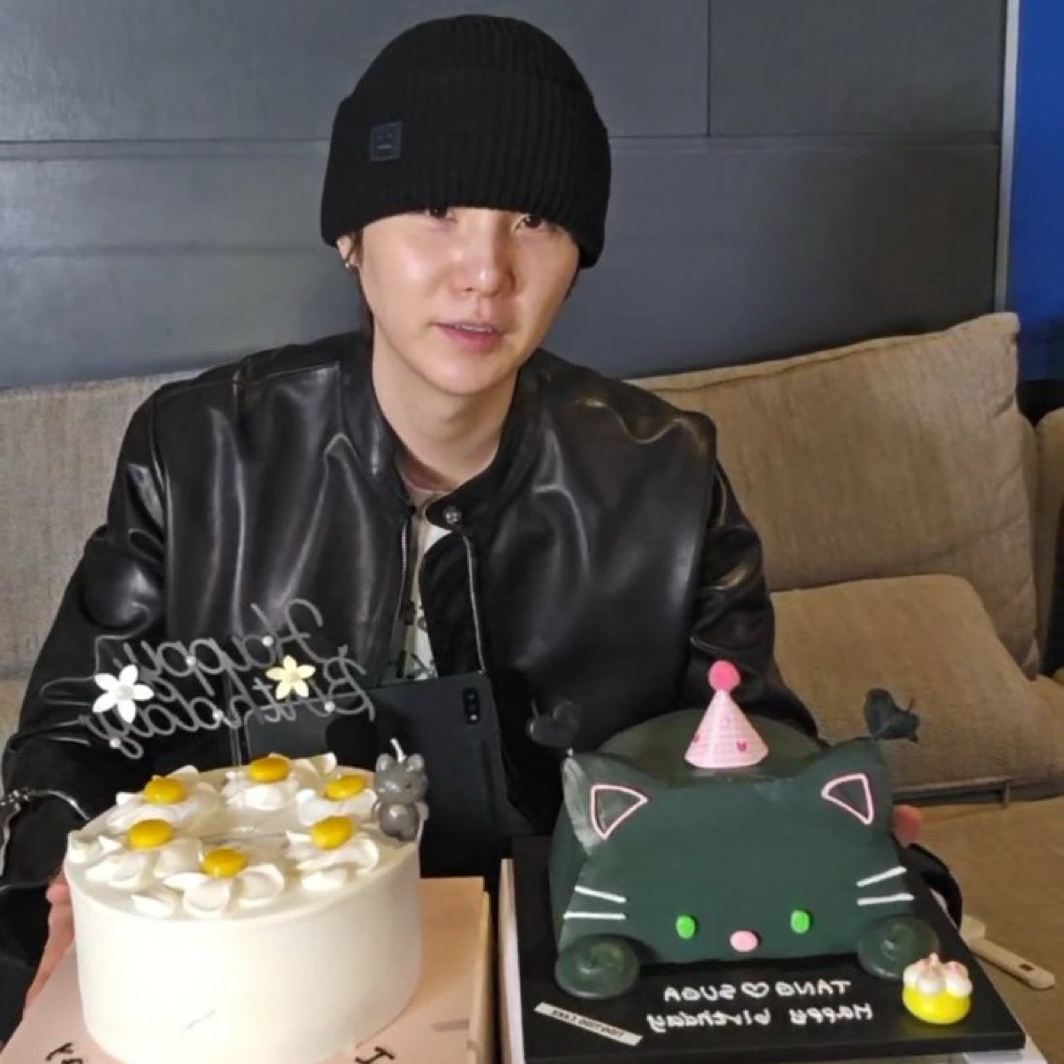 Latest photo of SUGA (BTS)