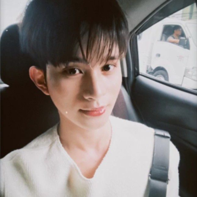 Latest photo of Winston (HORI7ON)