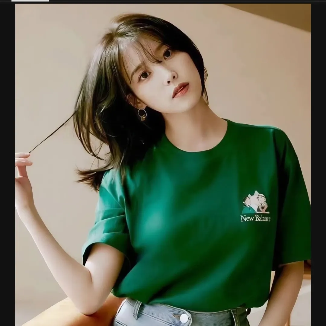 아이유 최근 활동샷