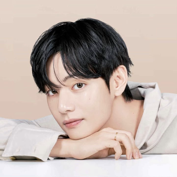 뷔 (방탄소년단)의 비하인드 컷