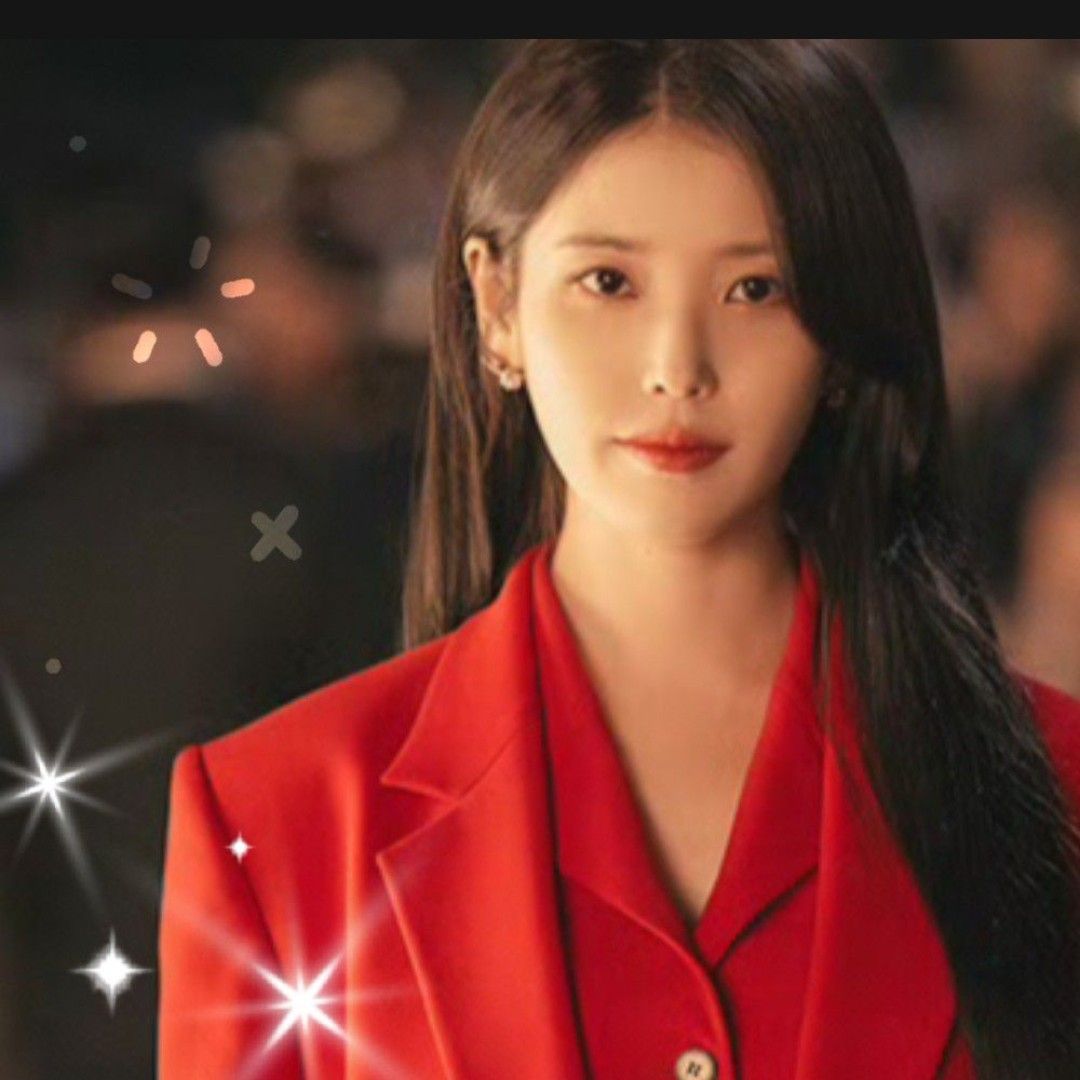 Behind-the-scenes cut of IU