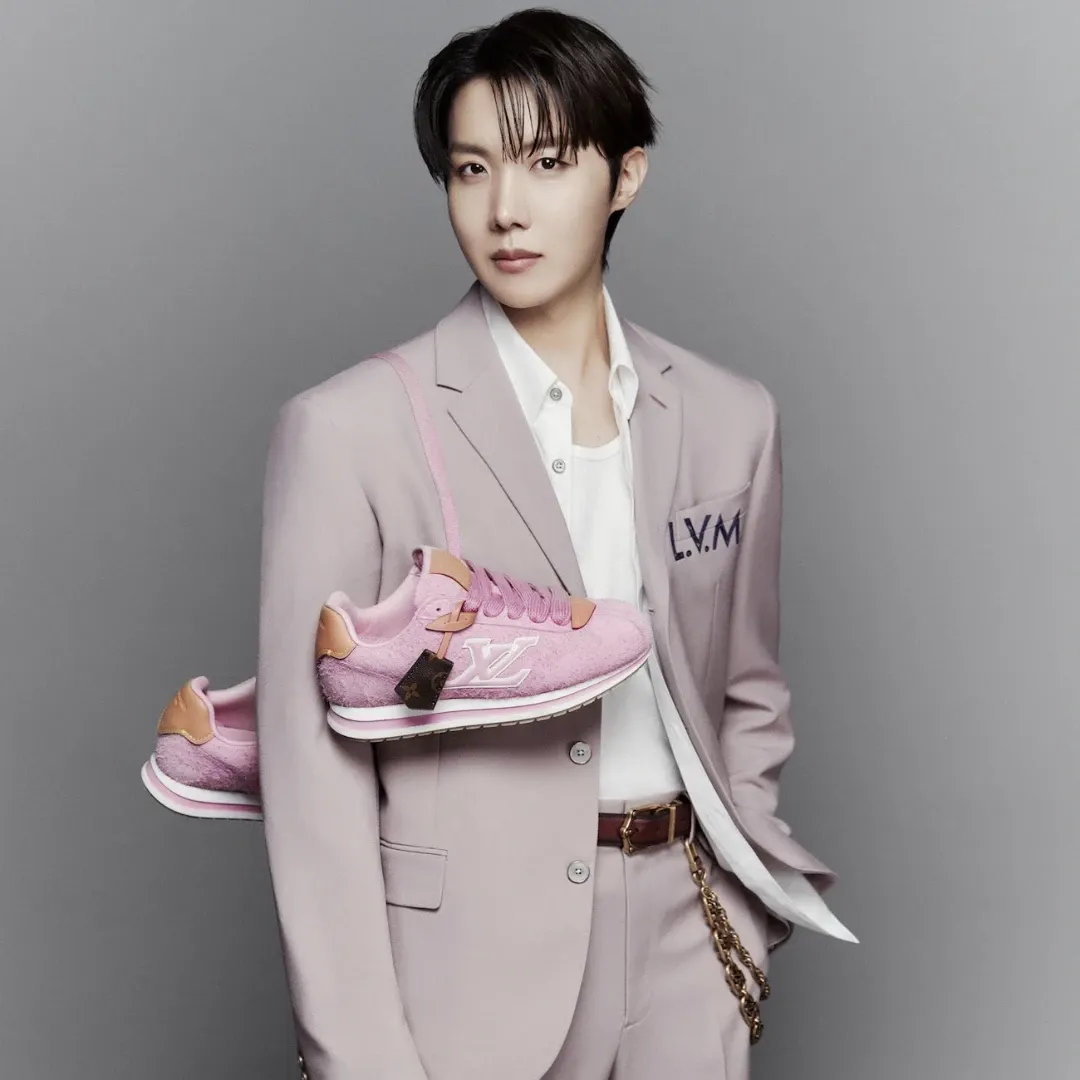 J-hope (防彈少年團)的幕後花絮