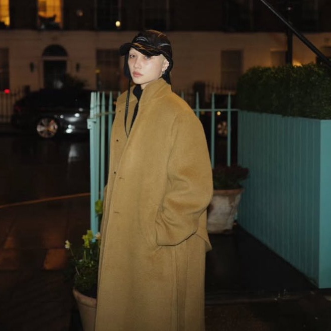 Latest photo of Felix (Stray Kids)