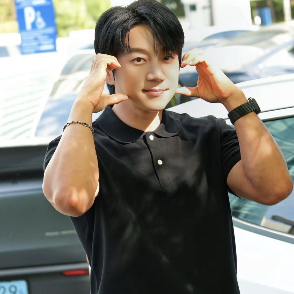 Behind-the-scenes cut of Hwang Chiyeol