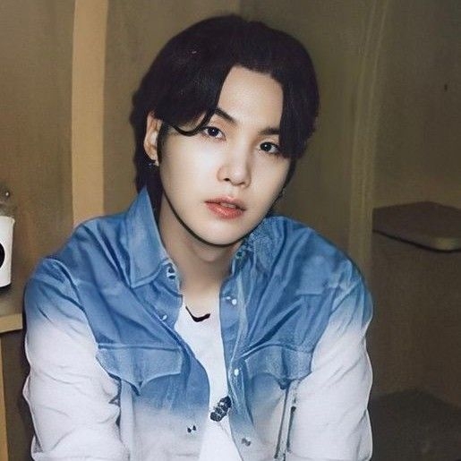 SUGA (防彈少年團)的最新照片