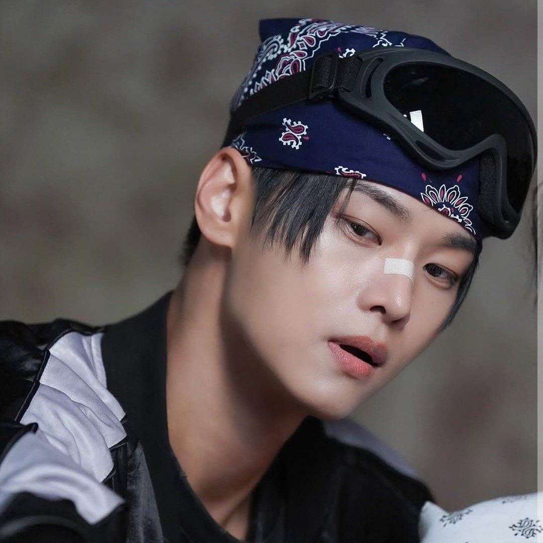 Recent activity shot of VIXX