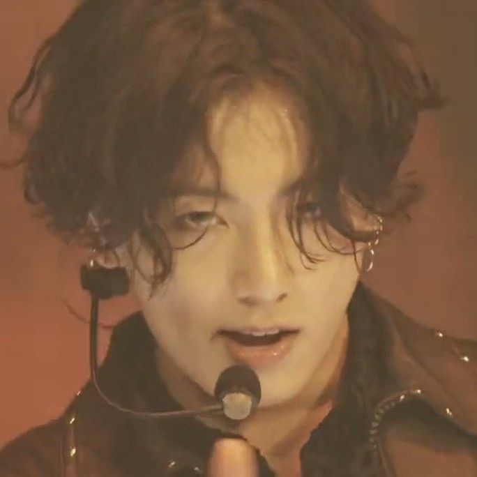 Momen yang diabadikan oleh penggemar Jungkook (BTS)